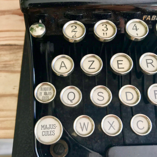 Machine à écrire Remington