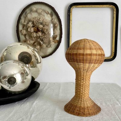 ancien porte chapeau vitrine